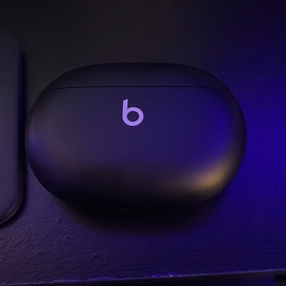 Beats Studio buds (active noise canceling | transparency mode) - Picture 7 of 8